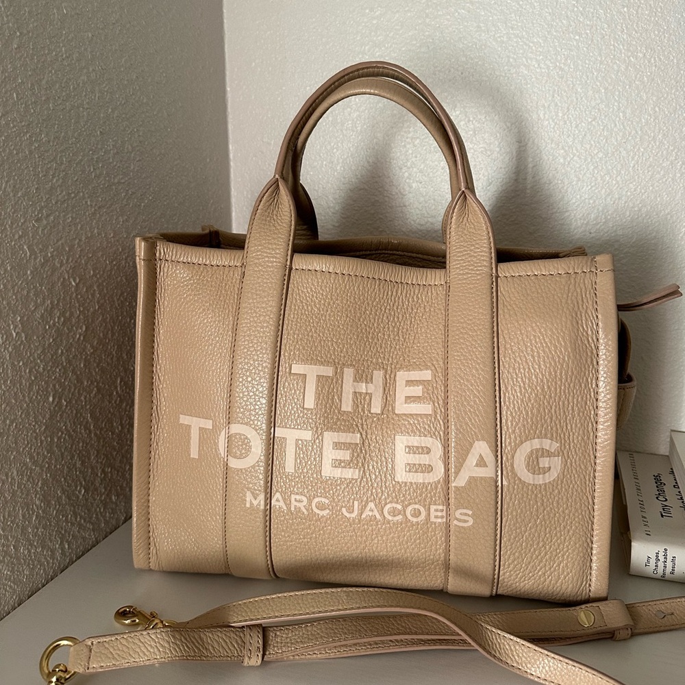 The tote bag Marc Jacobs